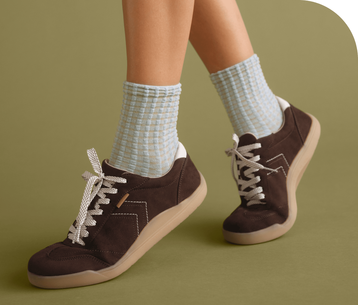 be true lace up sneaker