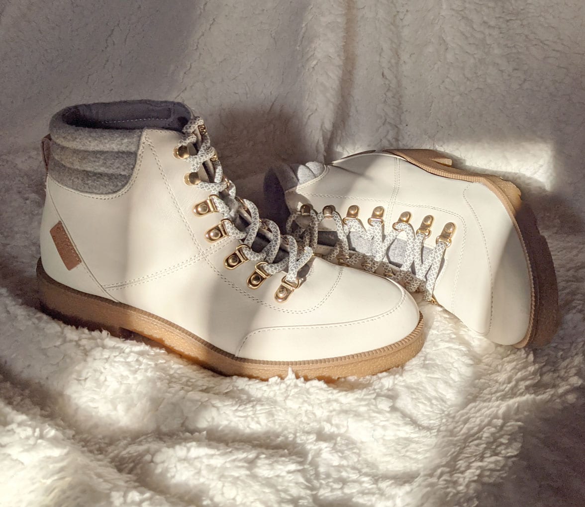 scholl shoes store near me