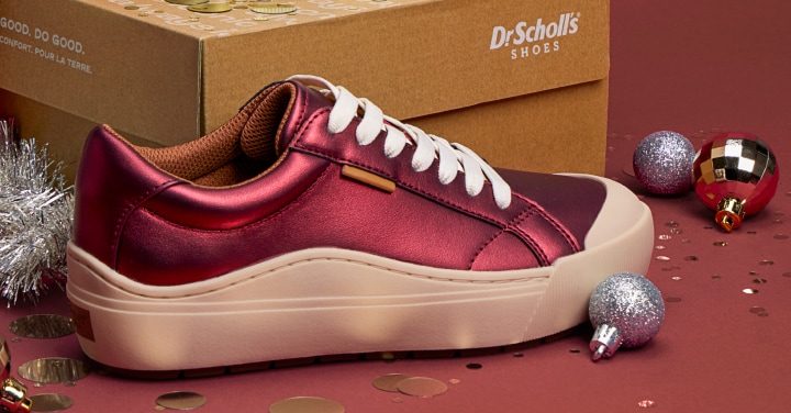 time off lace up sneaker in burgundy