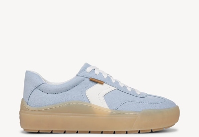 time off win lace up sneaker in blue sky with gum soles
