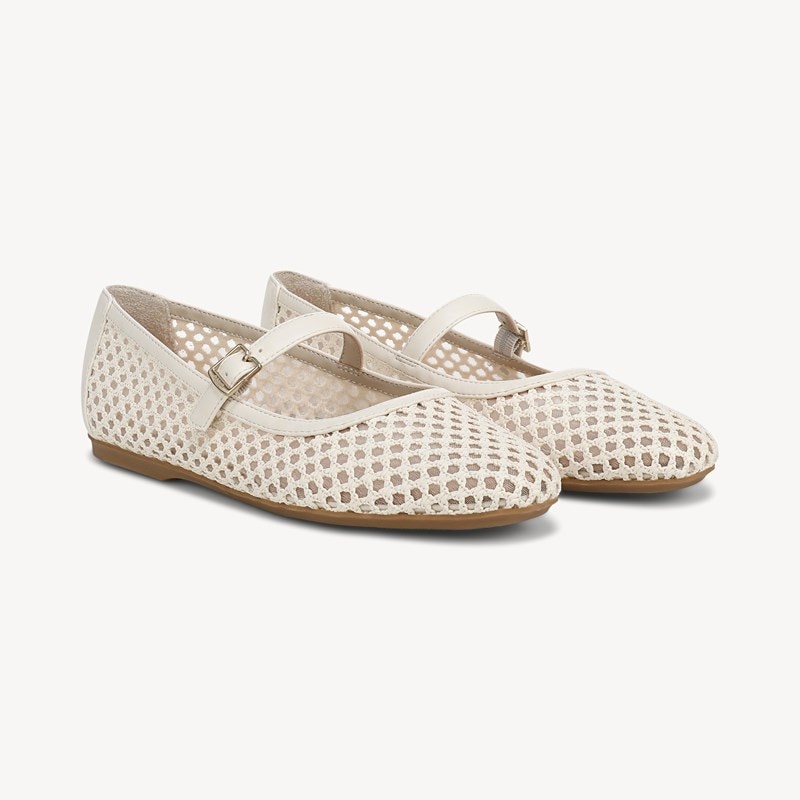 Dr. Scholl's Women's Wren Mary Jane Flat Shoes White Fabric. DRSCH White. Mesh 7.5 M