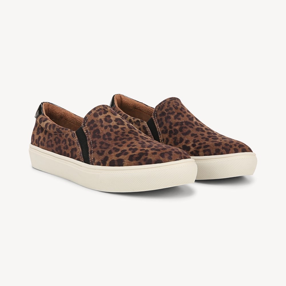 Women's Nova Slip On Sneaker - Pair