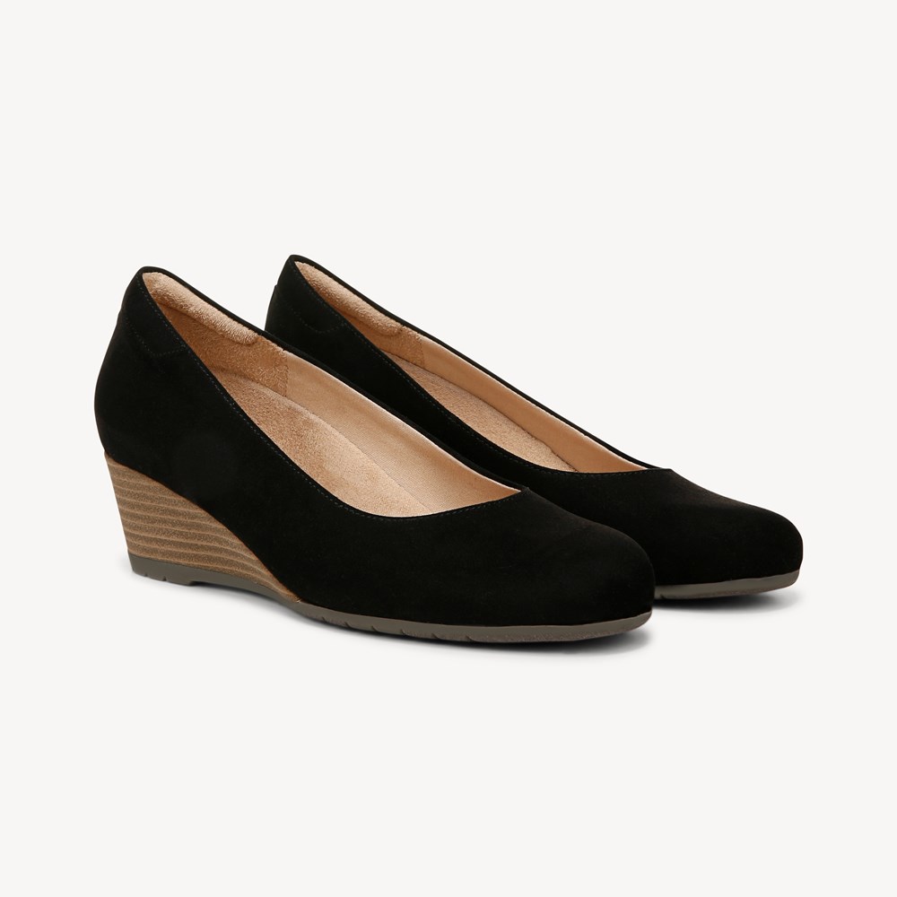 Women's Be Flex Wedge Pump - Pair