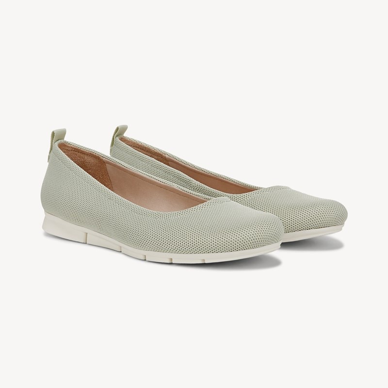 Dr. Scholl's Women's Timeless Slip On Flat Shoes Aloe Green Knit Fabric DRSCH Leather 6.0 M