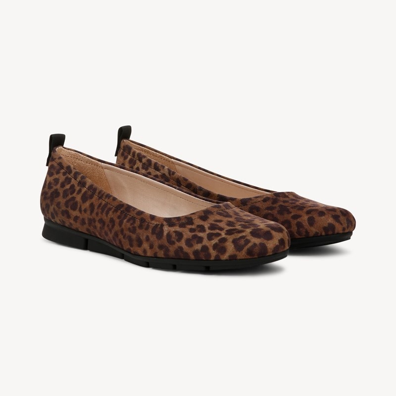 Dr. Scholl's Women's Timeless Slip On Flat Shoes Leopard Microsuede DRSCH Leather 8.5 M