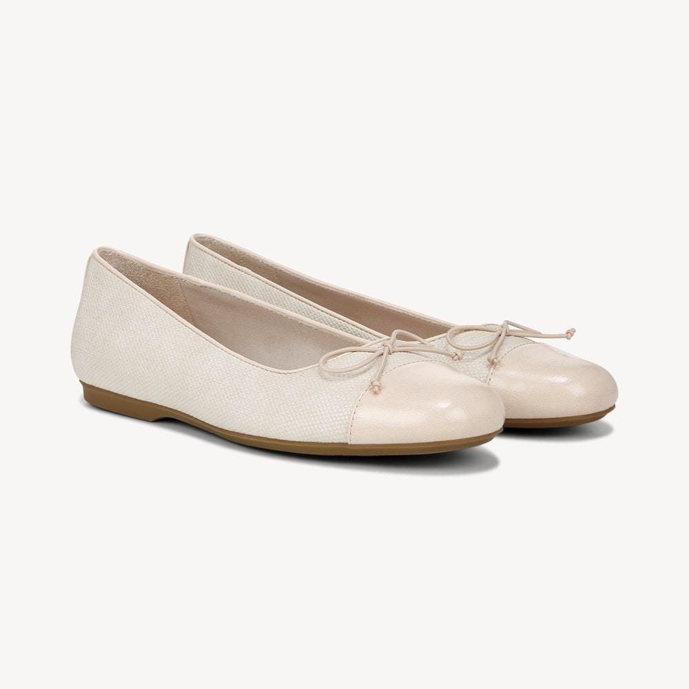 Women's Wexley Bow Flat - Pair