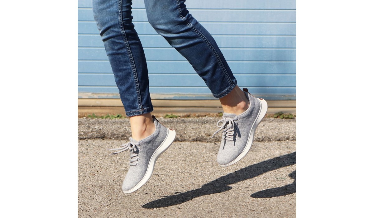 freestep lace up shoes
