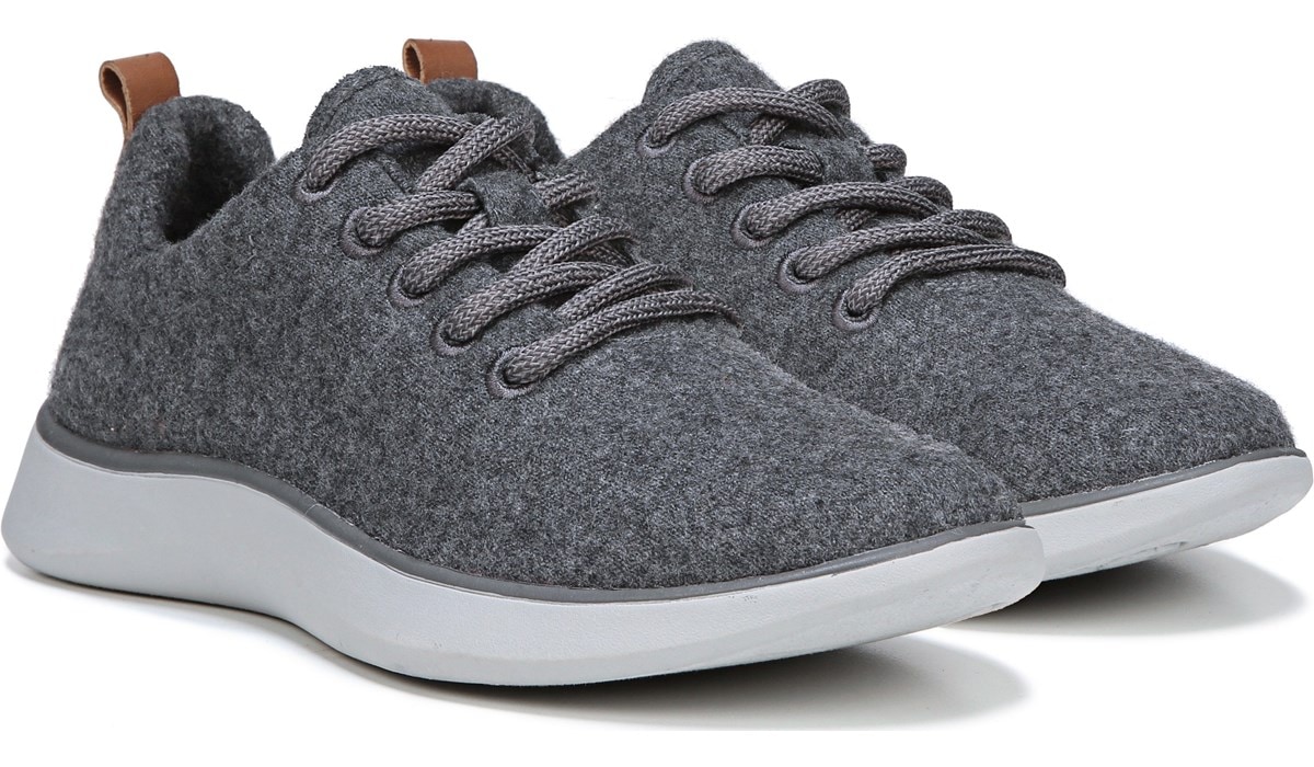freestep lace up shoes