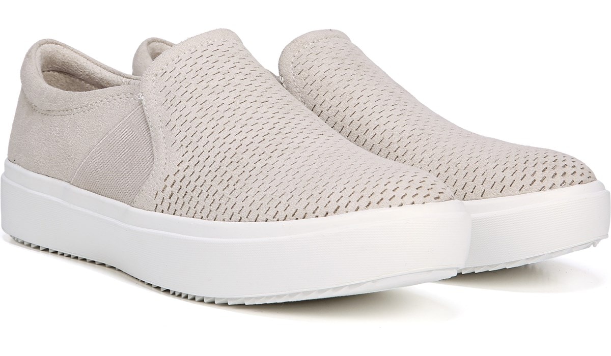 wander up slip on sneaker