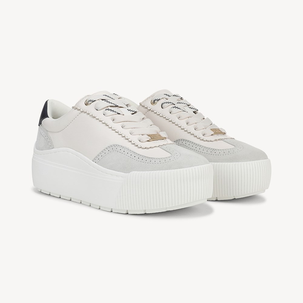 Women's Dr. Scholl's x Favorite Daughter FD01 Sneaker - Pair