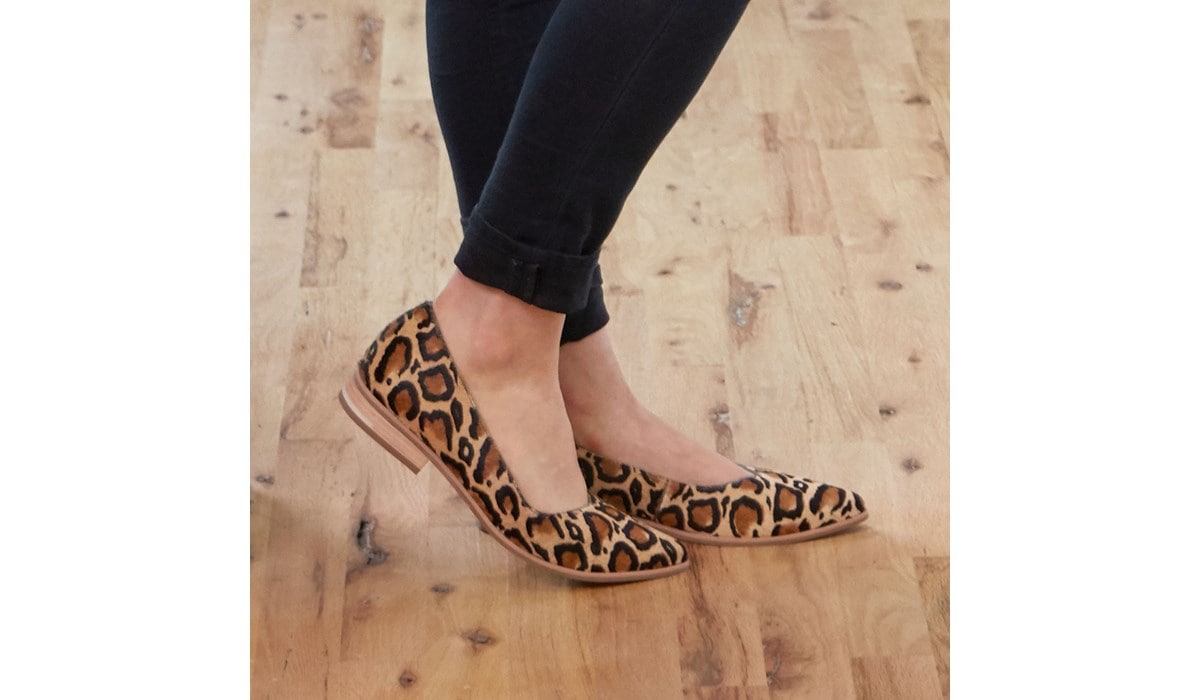 dr scholl's leopard flats