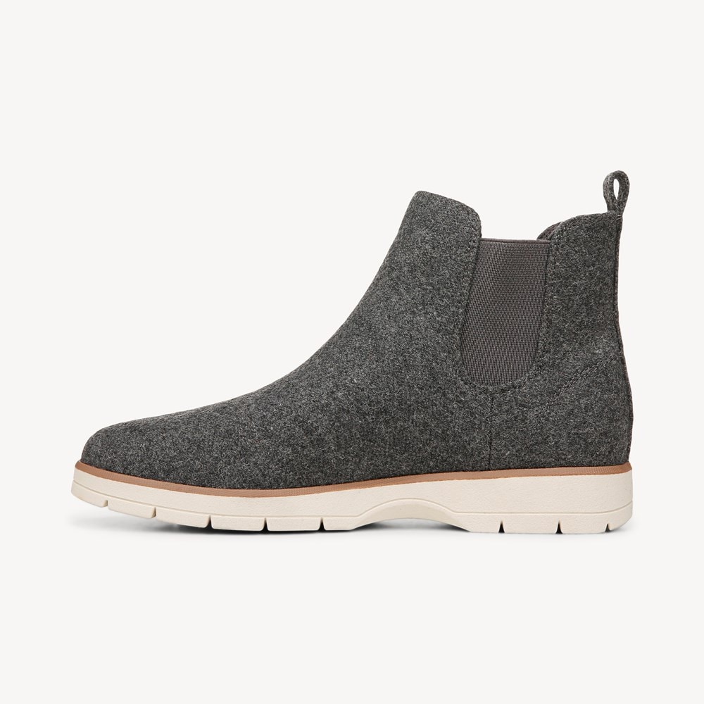 Women's Northbound Chelsea Boot - Left