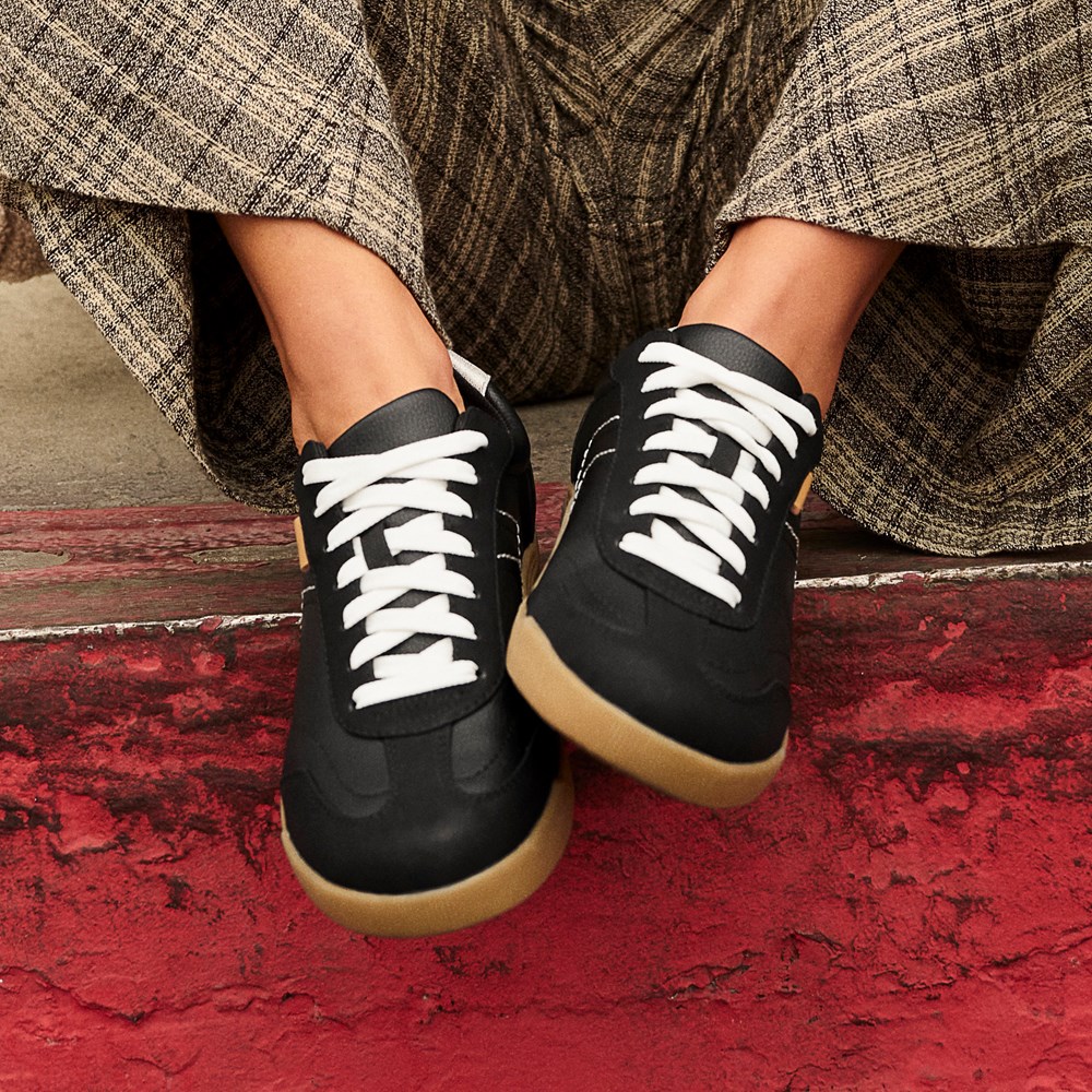 Women's Be True Lace Up Sneaker - LifeStyle