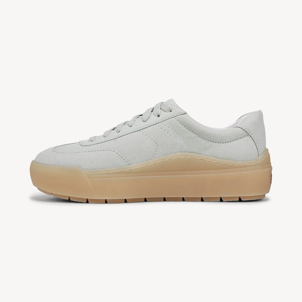 Women's Time Off Win Lace Sneaker