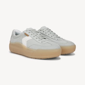 Women's Time Off Win Lace Sneaker