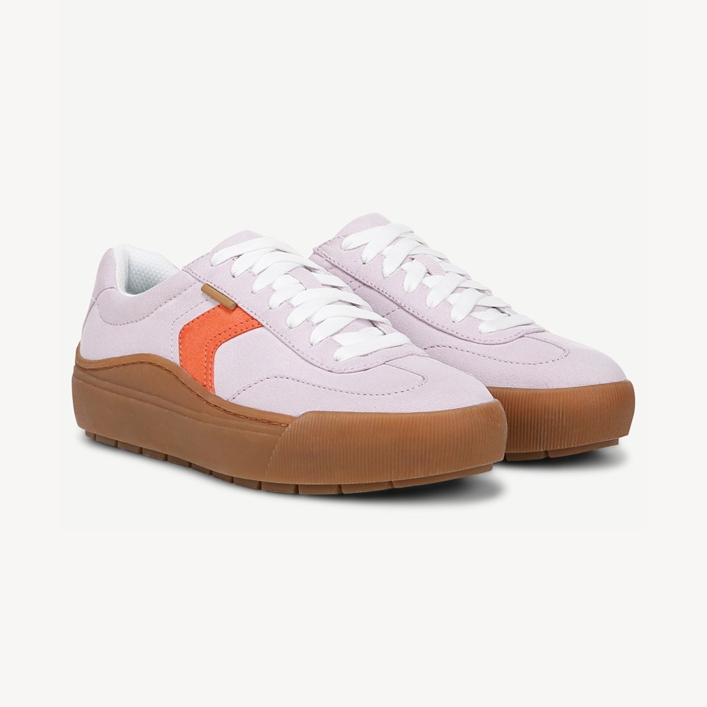 Women's Time Off Win Lace Sneaker - Pair