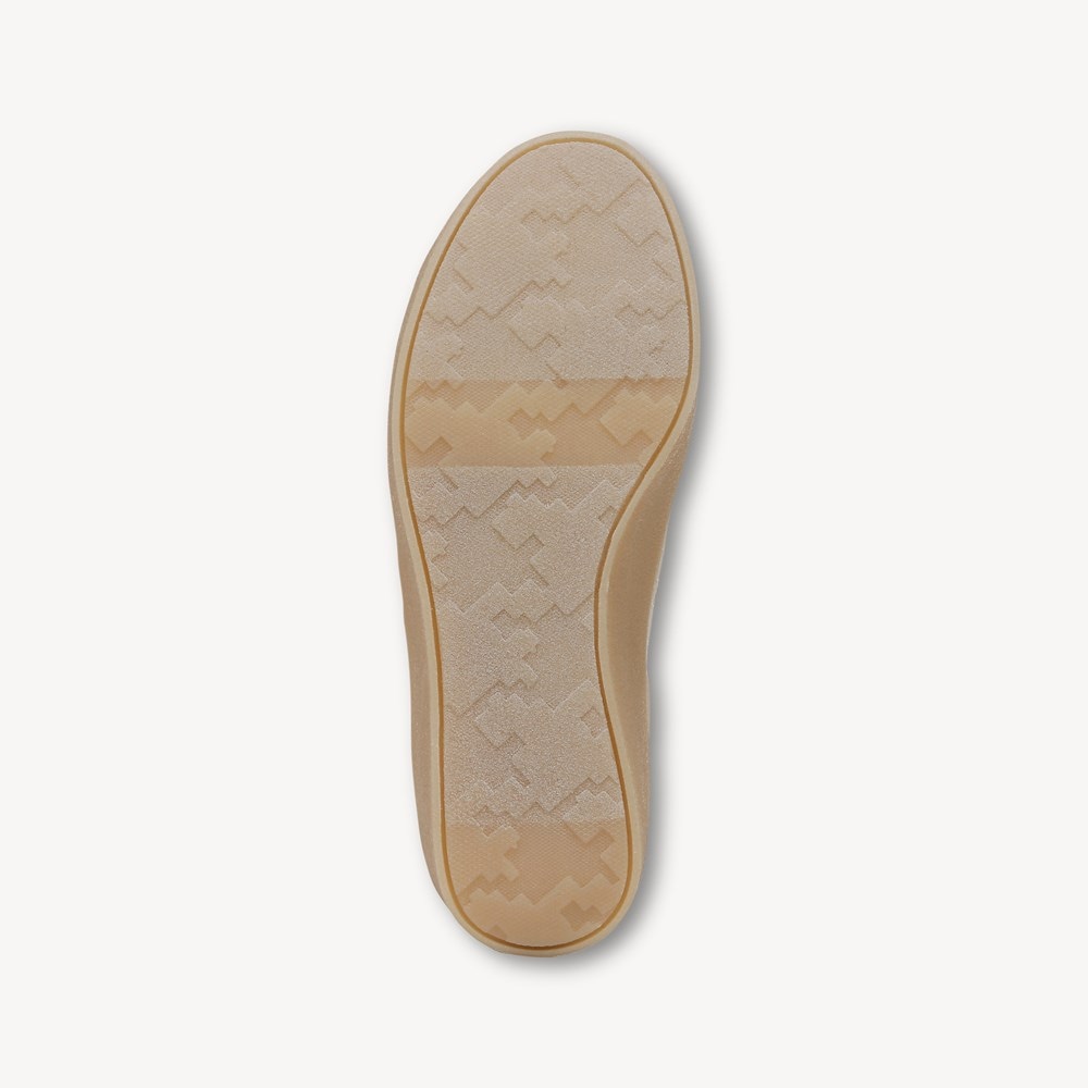 Women's Madison Lace Sneaker - Bottom