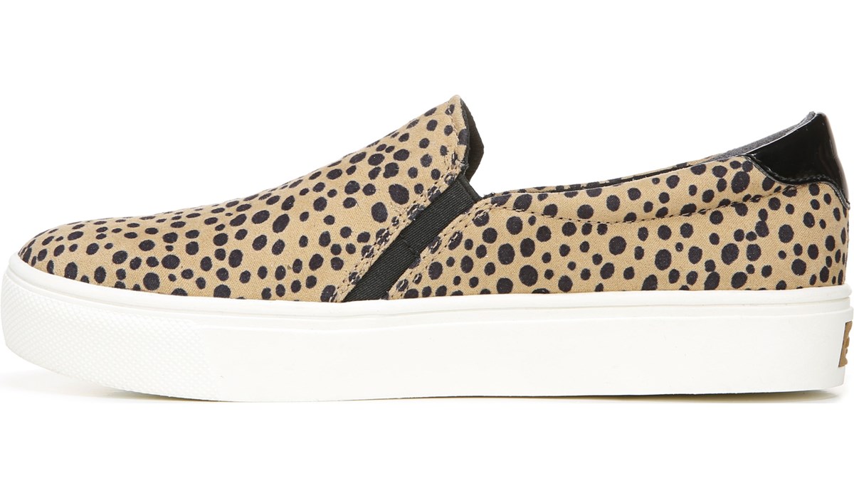 nova slip on sneaker