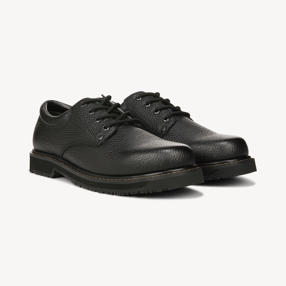 slip resistant oxford shoes