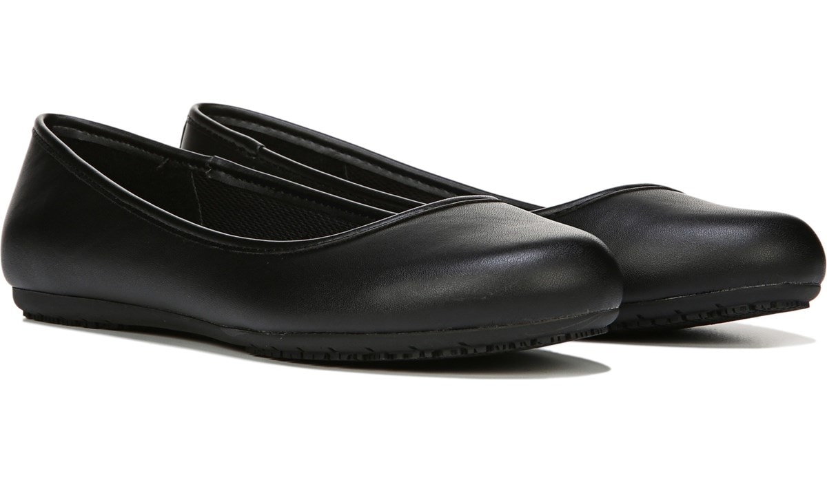 cute slip resistant shoes